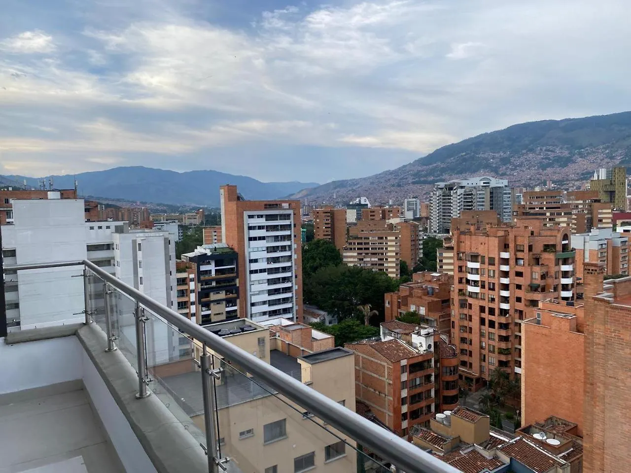 Apartment Luxury Apartamento En Conquistadores 201 Medellin