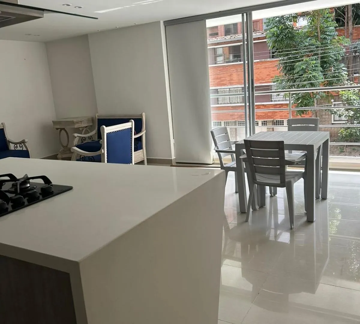 Luxury Apartamento En Conquistadores 201 Medellin