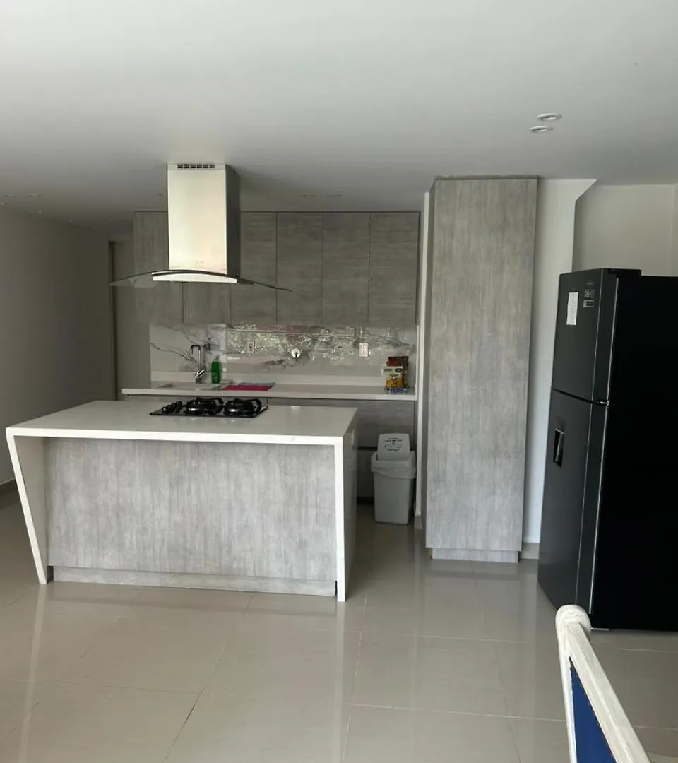 Luxury Apartamento En Conquistadores 201 メデジン